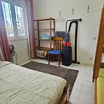 Nyaraló Casinha; Piscina/ Praia/ Lisboa Aroeira (Setubal)