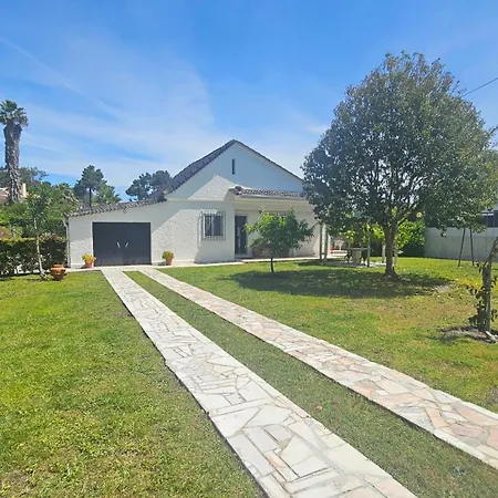 Casinha; Piscina/ Praia/ Lisboa Aroeira (Setubal)