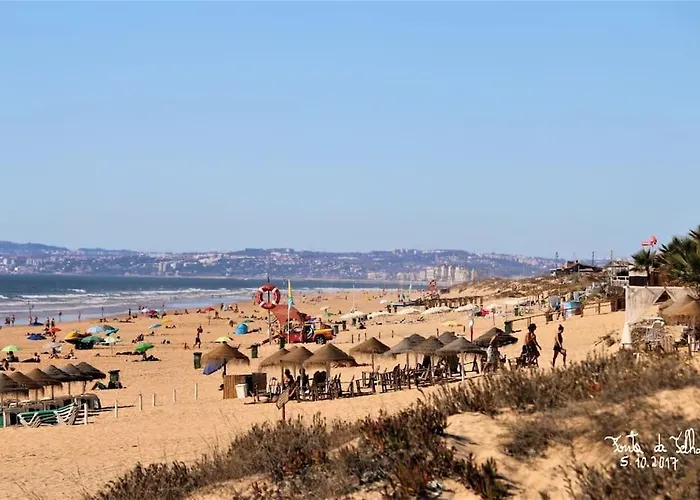 Casinha; Piscina/ Praia/ Lisboa *