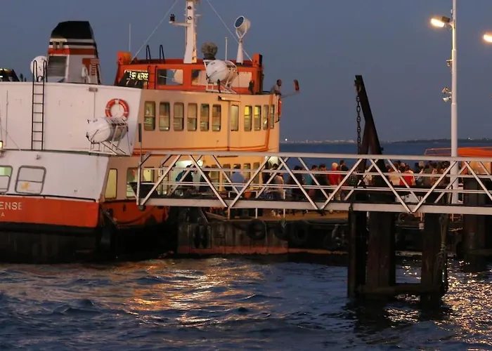 Casinha; Piscina/ Praia/ Lisboa Σπίτι διακοπών *