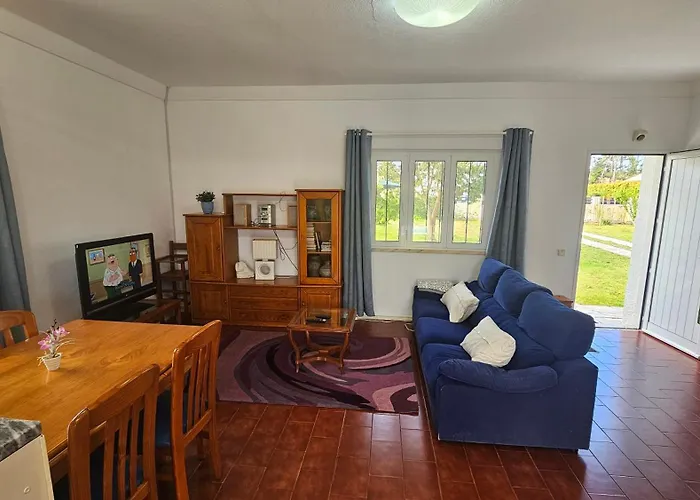 Casinha; Piscina/ Praia/ Lisboa * Aroeira (Setubal)